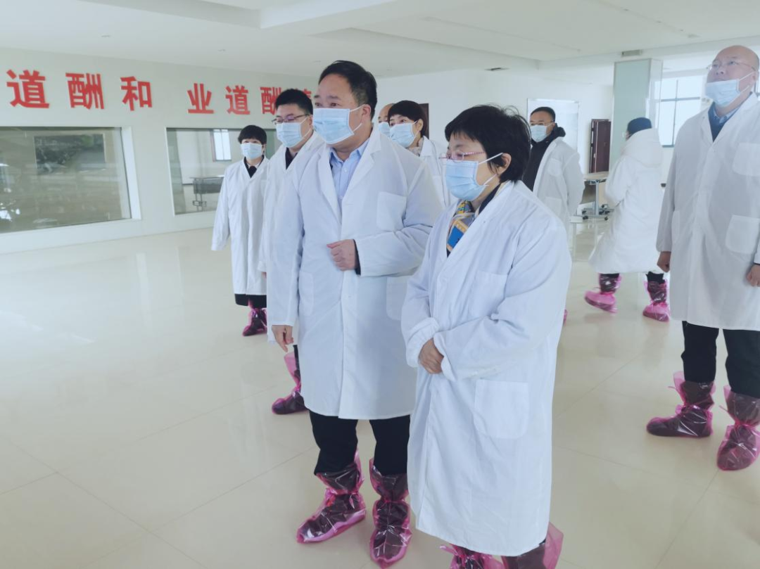 河南省鄭州市人民政府副市長李鳳芝一行蒞臨花花牛河南瑞亞參觀調(diào)研 河南省鄭州市人民政府副市長李鳳芝一行蒞臨花花牛河南瑞亞參觀調(diào)研