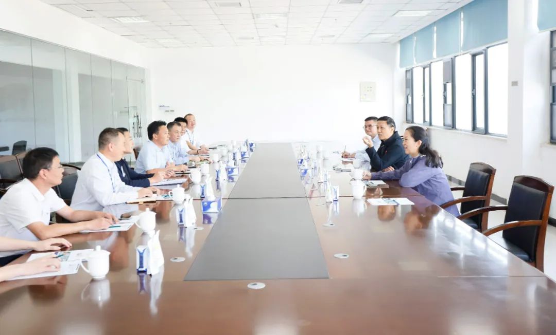 快樂過“雙節”，安全不放假｜河南農投集團黨委書記、董事長李曉寰一行蒞臨花花牛乳業集團開展“雙節”安全生產大檢查活動并慰問一線職工、