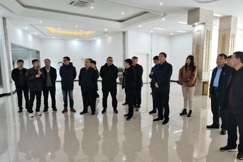 花花牛 | 農(nóng)業(yè)農(nóng)村部畜牧獸醫(yī)局副局長(zhǎng)魏宏陽(yáng)一行蒞臨花花牛平輿誠(chéng)信瑞亞牧業(yè)公司參觀調(diào)研