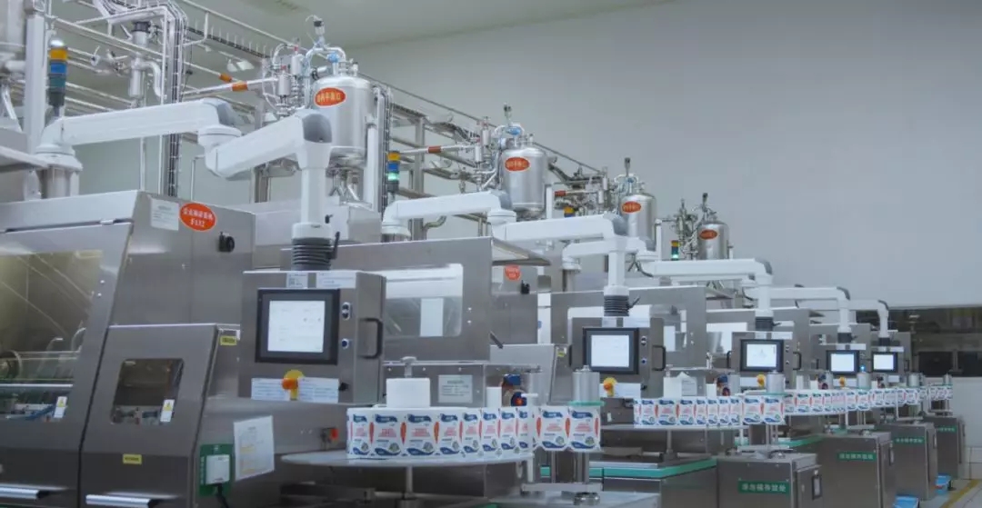 第31屆中原畜牧業交易博覽會 || 花花牛乳業集團獲“河南省畜牧行業——最具影響力品牌”獎